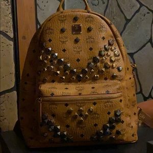 MCM STARK STUDDED MEDIUM BACKPACK